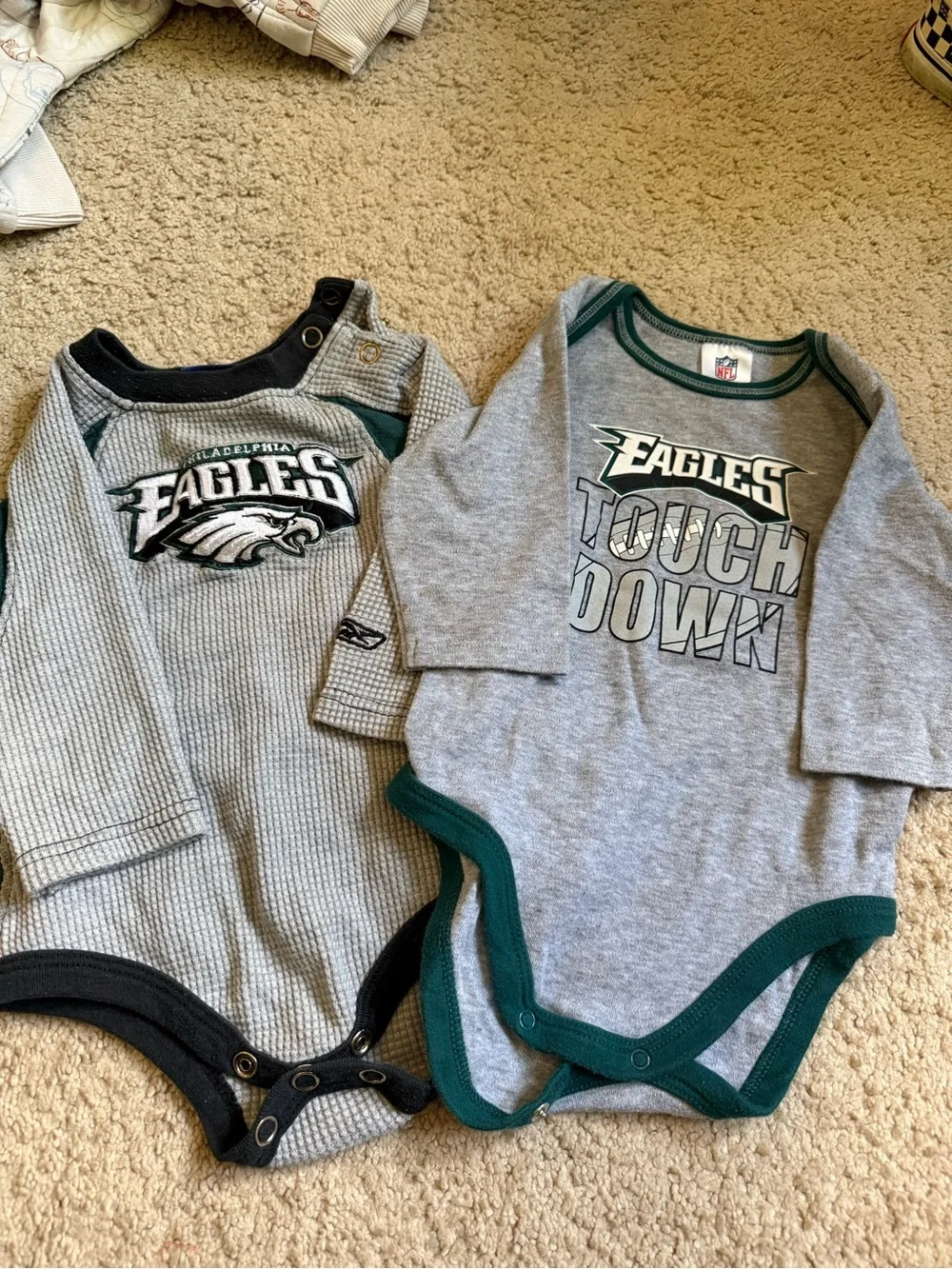 NFL eagles baby short and Long-Sleeve onsies plus pants - Green/Gray size 3-6